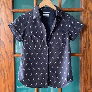 COLUMBIA Women’s Navy Omni-Shade Button-Up Camp Shirt, Size XS, EUC